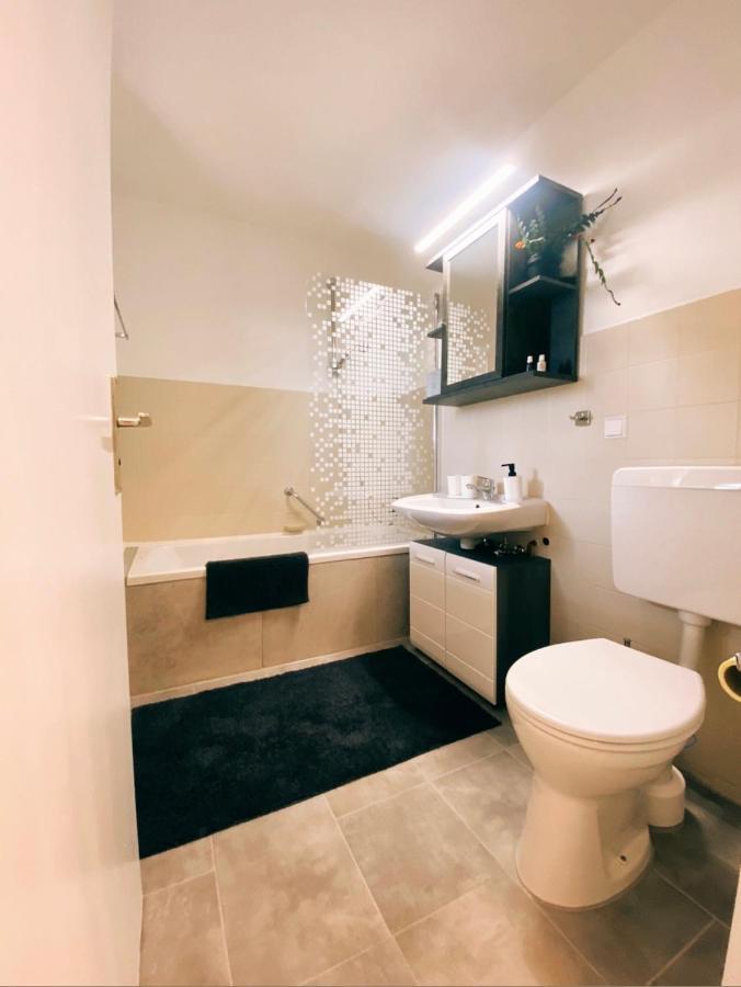מצינגן Apartment- Metzingen מראה חיצוני תמונה